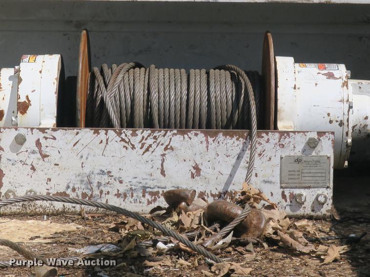 image for item DB8848 2007 Ford F550 SuperCab service truck with crane