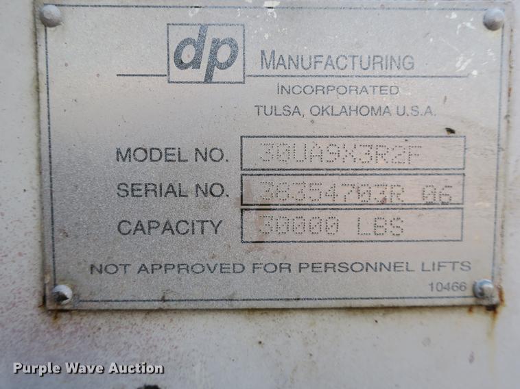 image for item DB8849 2004 International 7400 digger derrick truck