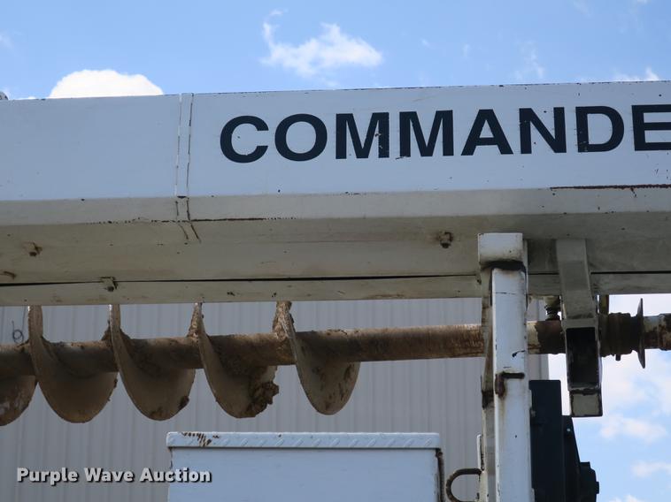 image for item DB8849 2004 International 7400 digger derrick truck