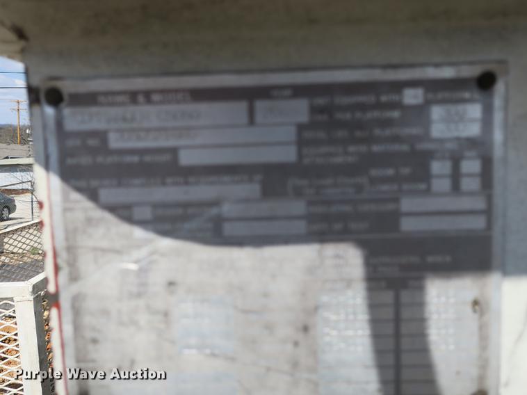 image for item DB8849 2004 International 7400 digger derrick truck