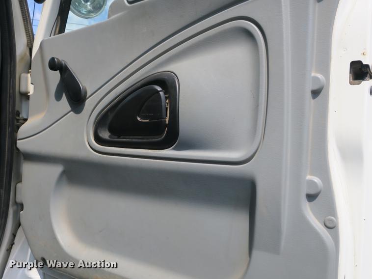 image for item DB8849 2004 International 7400 digger derrick truck