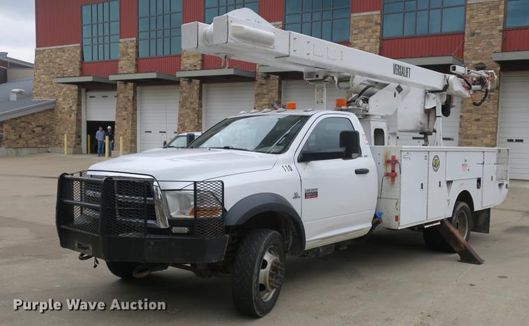 image for item DB8869 2011 Dodge Ram 5500HD bucket truck
