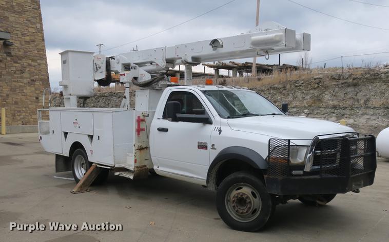 image for item DB8869 2011 Dodge Ram 5500HD bucket truck