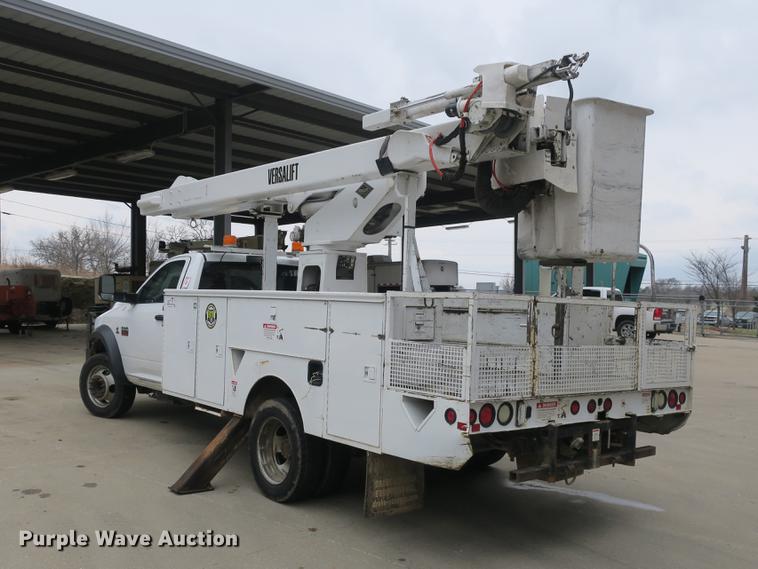image for item DB8869 2011 Dodge Ram 5500HD bucket truck