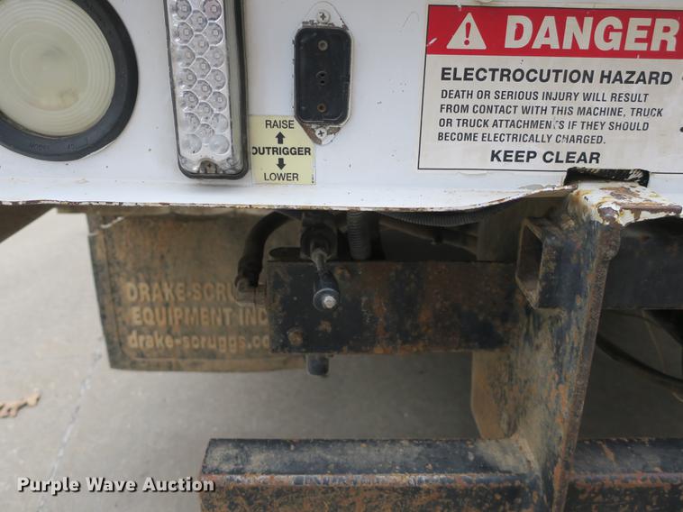 image for item DB8869 2011 Dodge Ram 5500HD bucket truck