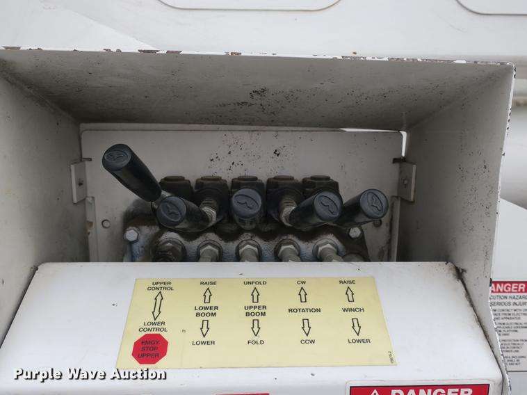 image for item DB8869 2011 Dodge Ram 5500HD bucket truck