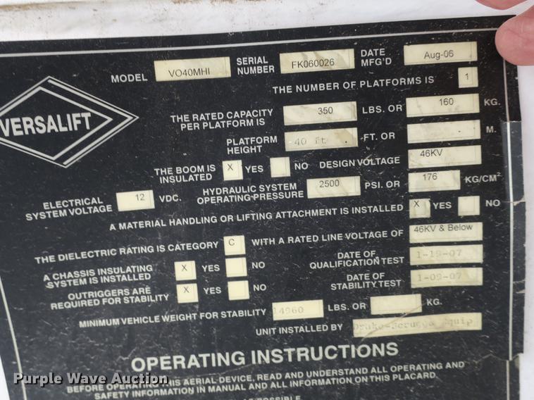 image for item DB8869 2011 Dodge Ram 5500HD bucket truck