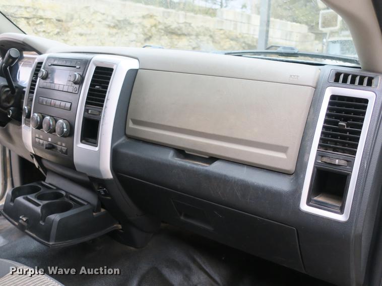 image for item DB8869 2011 Dodge Ram 5500HD bucket truck