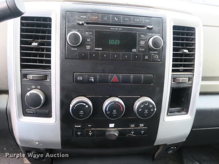 image for item DB8869 2011 Dodge Ram 5500HD bucket truck