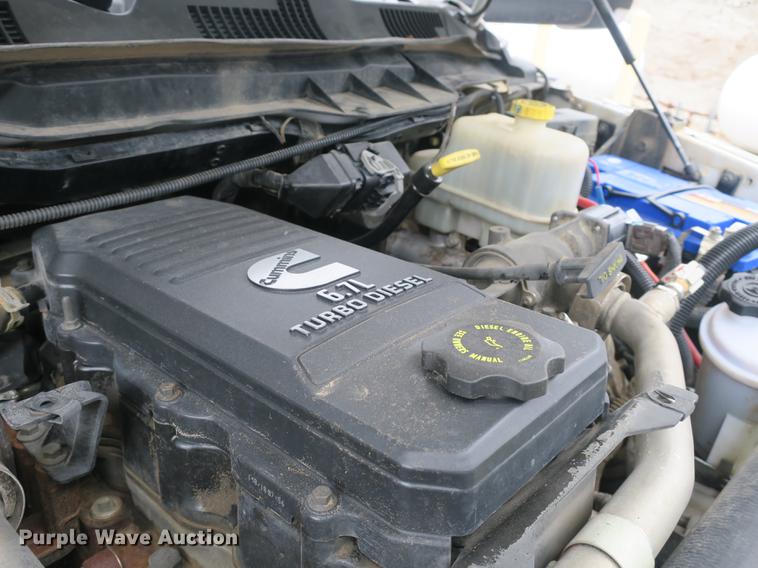 image for item DB8869 2011 Dodge Ram 5500HD bucket truck