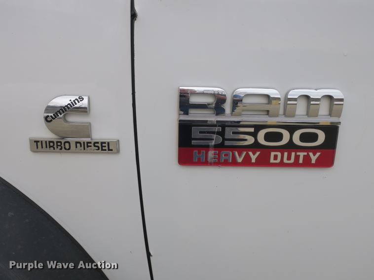 image for item DB8869 2011 Dodge Ram 5500HD bucket truck