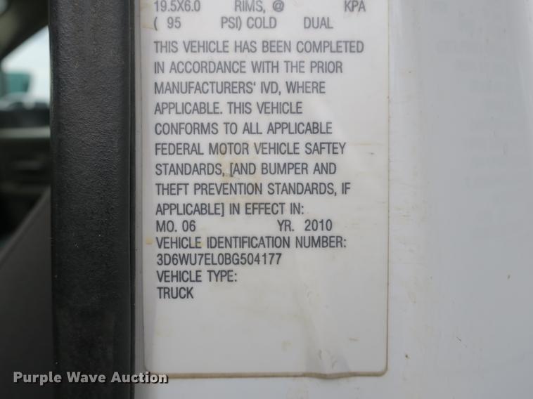 image for item DB8869 2011 Dodge Ram 5500HD bucket truck