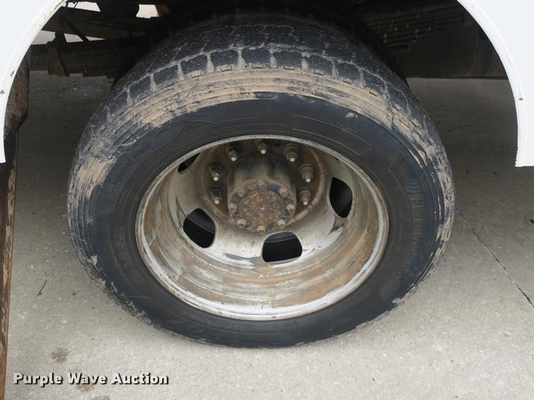 image for item DB8869 2011 Dodge Ram 5500HD bucket truck