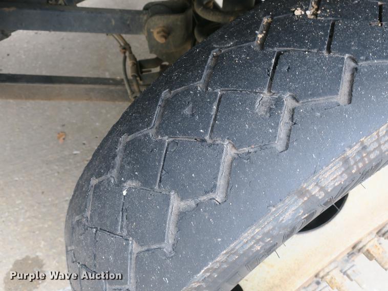 image for item DB8869 2011 Dodge Ram 5500HD bucket truck