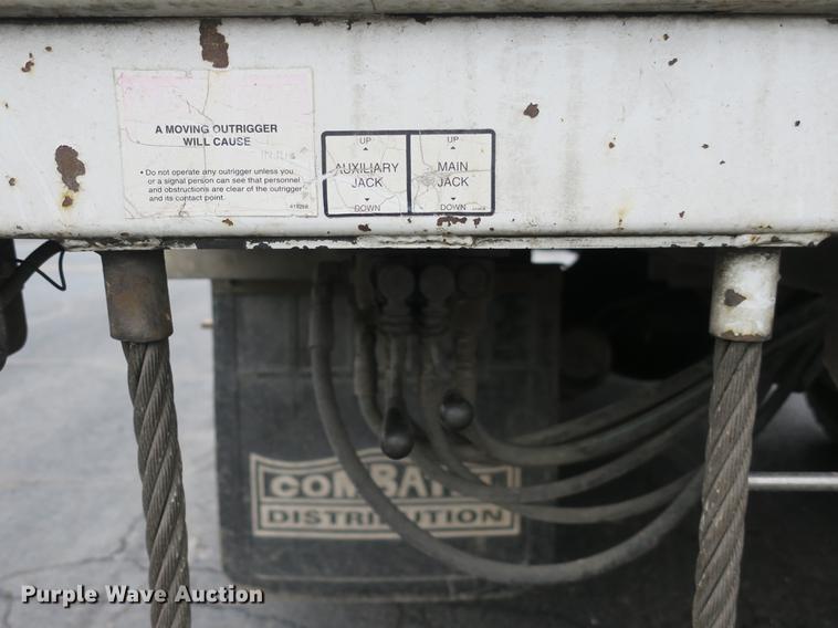 image for item DB8870 1998 Freightliner FL80 bucket truck