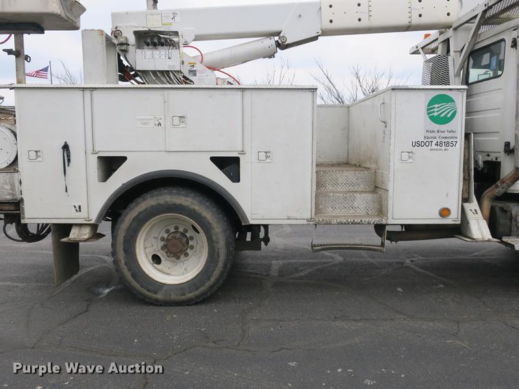 image for item DB8870 1998 Freightliner FL80 bucket truck