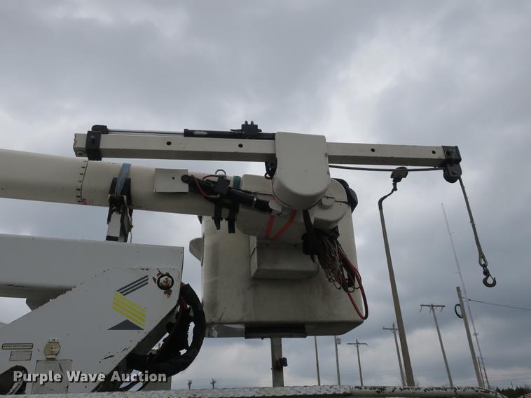 image for item DB8870 1998 Freightliner FL80 bucket truck