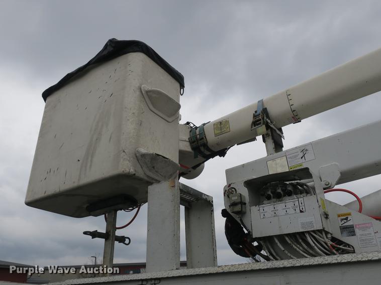 image for item DB8870 1998 Freightliner FL80 bucket truck