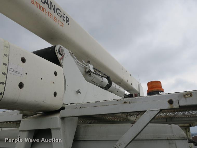 image for item DB8870 1998 Freightliner FL80 bucket truck