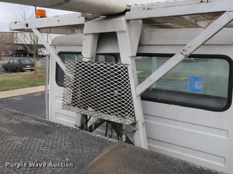 image for item DB8870 1998 Freightliner FL80 bucket truck