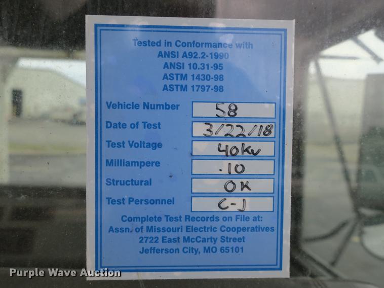 image for item DB8870 1998 Freightliner FL80 bucket truck