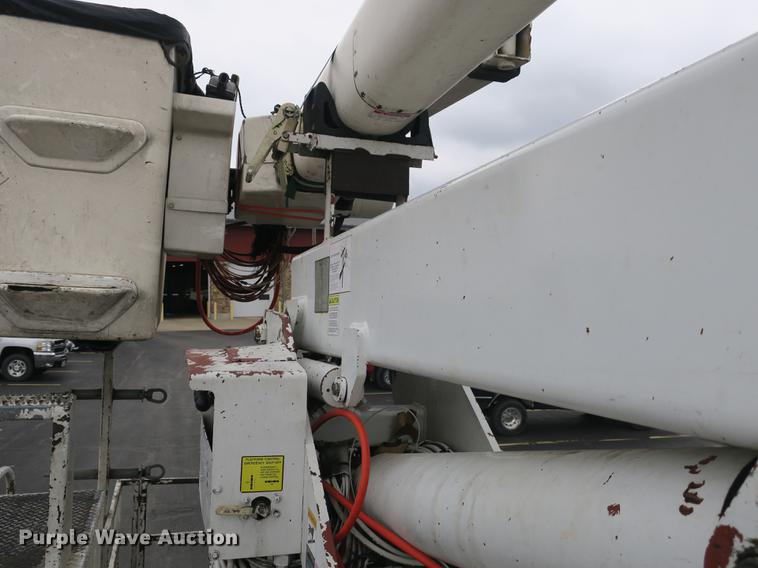 image for item DB8870 1998 Freightliner FL80 bucket truck