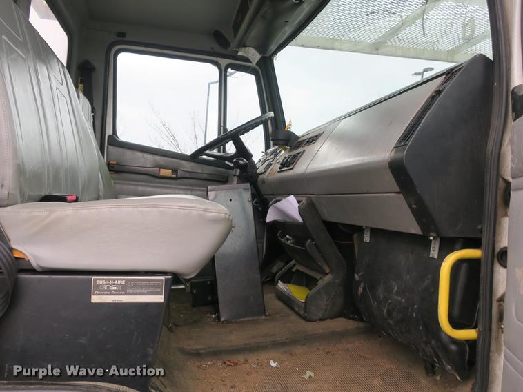 image for item DB8870 1998 Freightliner FL80 bucket truck