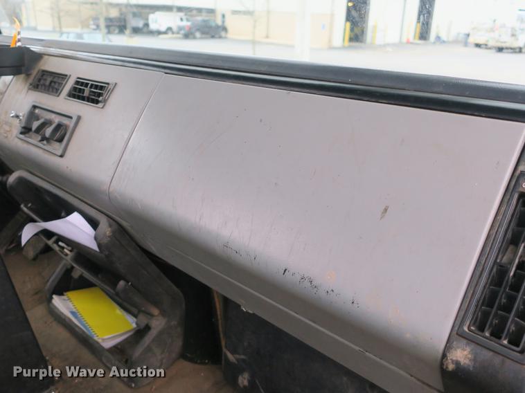 image for item DB8870 1998 Freightliner FL80 bucket truck