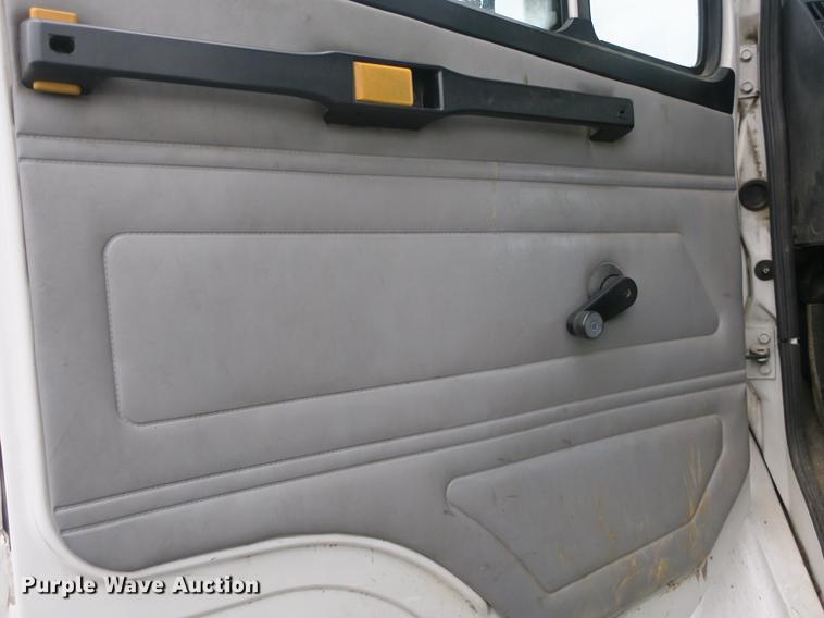 image for item DB8870 1998 Freightliner FL80 bucket truck