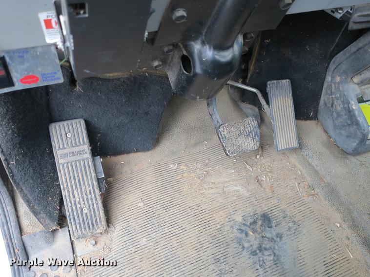 image for item DB8870 1998 Freightliner FL80 bucket truck