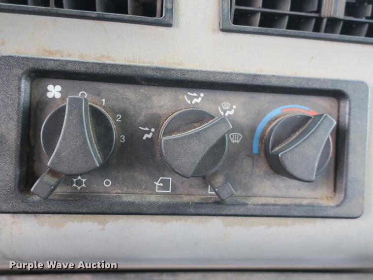 image for item DB8870 1998 Freightliner FL80 bucket truck