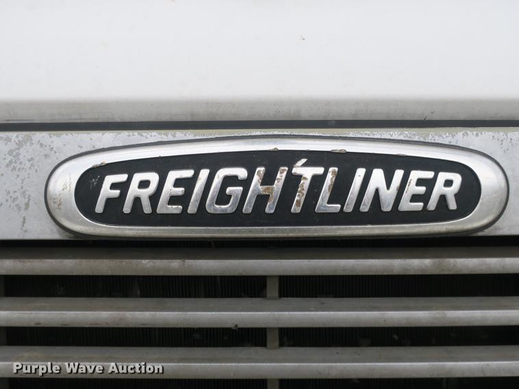 image for item DB8870 1998 Freightliner FL80 bucket truck