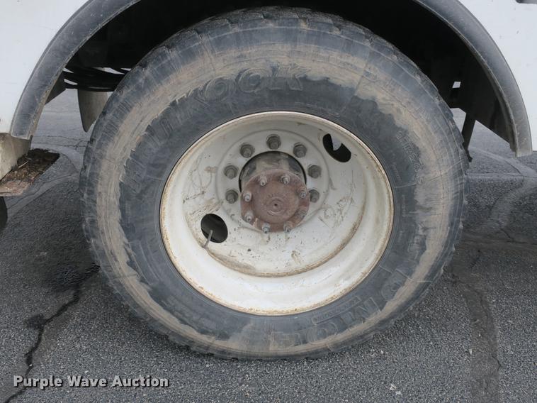 image for item DB8870 1998 Freightliner FL80 bucket truck