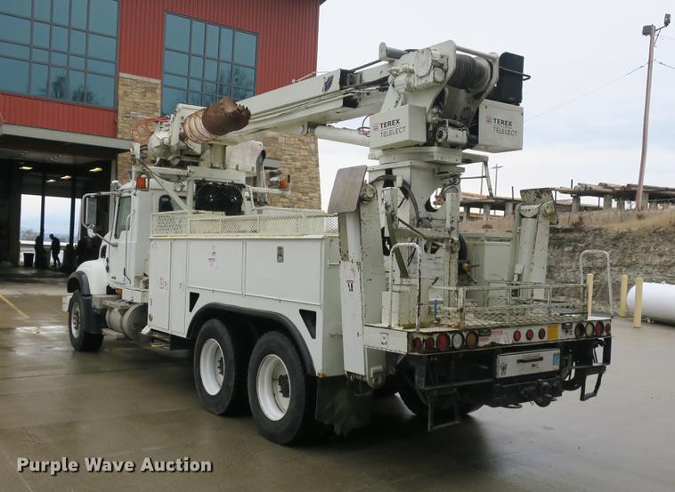 image for item DB8871 2007 Mack Granite CV713 bucket truck