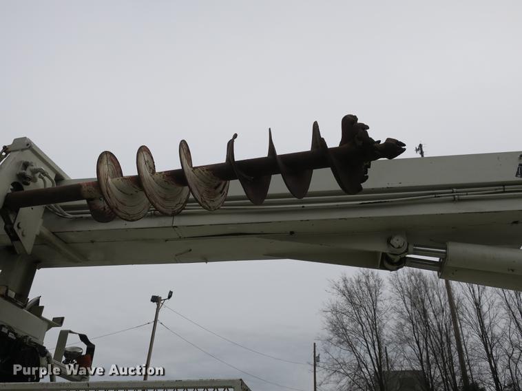 image for item DB8871 2007 Mack Granite CV713 bucket truck