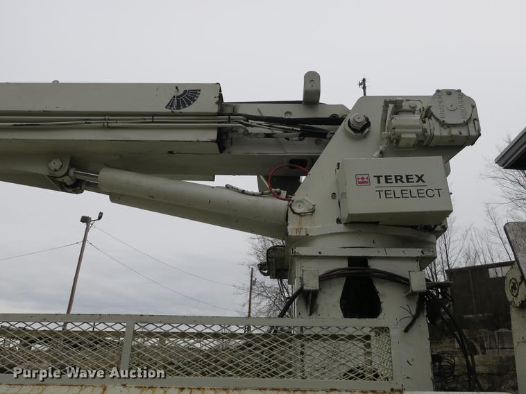 image for item DB8871 2007 Mack Granite CV713 bucket truck