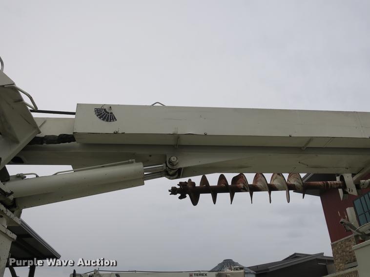 image for item DB8871 2007 Mack Granite CV713 bucket truck