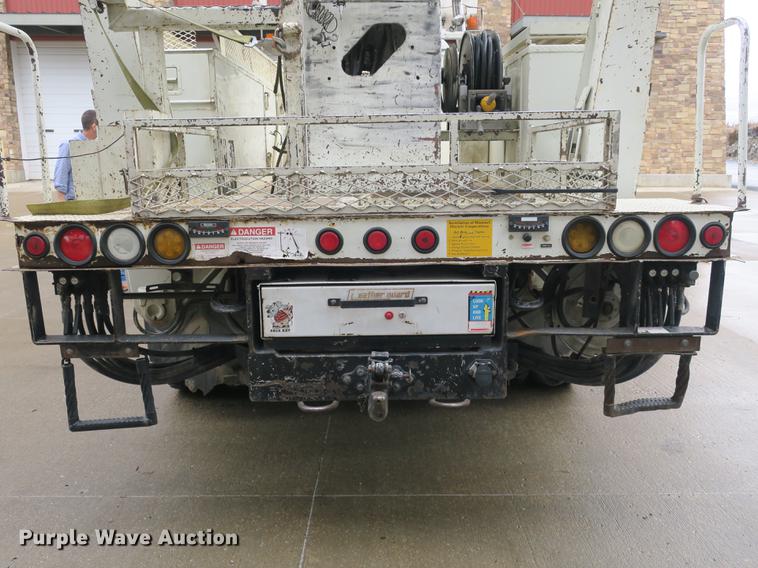 image for item DB8871 2007 Mack Granite CV713 bucket truck