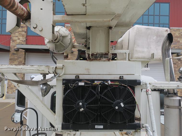 image for item DB8871 2007 Mack Granite CV713 bucket truck