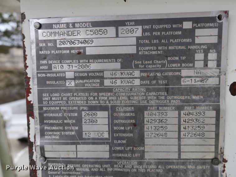 image for item DB8871 2007 Mack Granite CV713 bucket truck