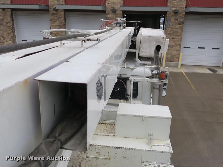 image for item DB8871 2007 Mack Granite CV713 bucket truck