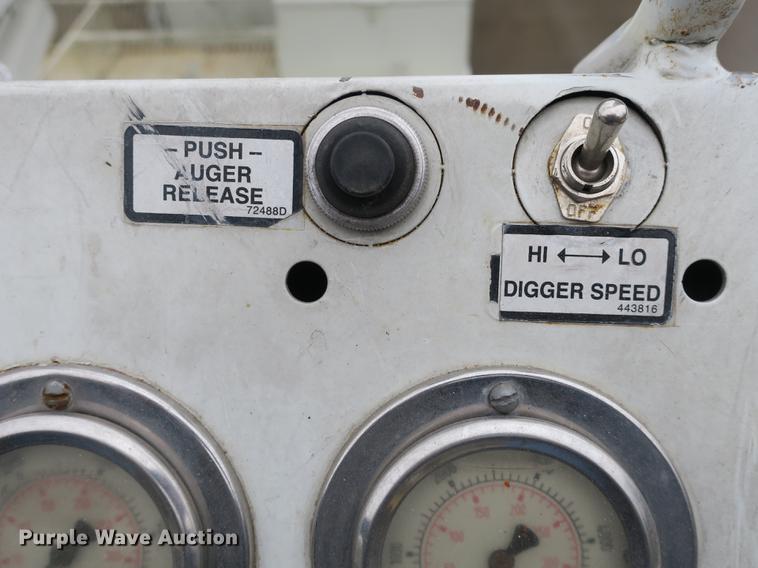 image for item DB8871 2007 Mack Granite CV713 bucket truck