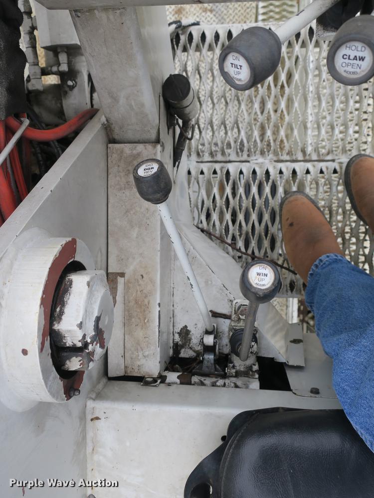 image for item DB8871 2007 Mack Granite CV713 bucket truck