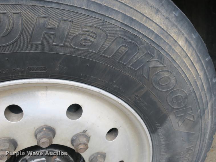 image for item DB8871 2007 Mack Granite CV713 bucket truck