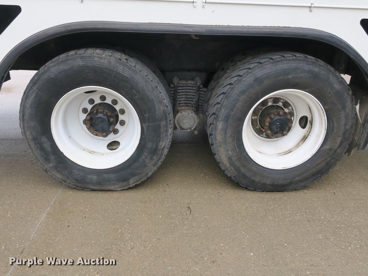 image for item DB8871 2007 Mack Granite CV713 bucket truck