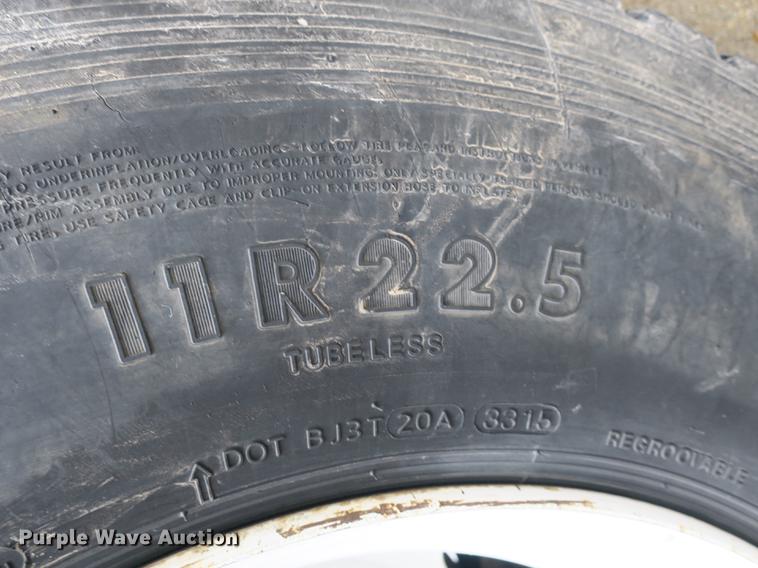 image for item DB8871 2007 Mack Granite CV713 bucket truck