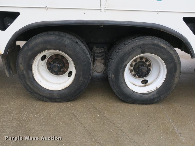 image for item DB8871 2007 Mack Granite CV713 bucket truck