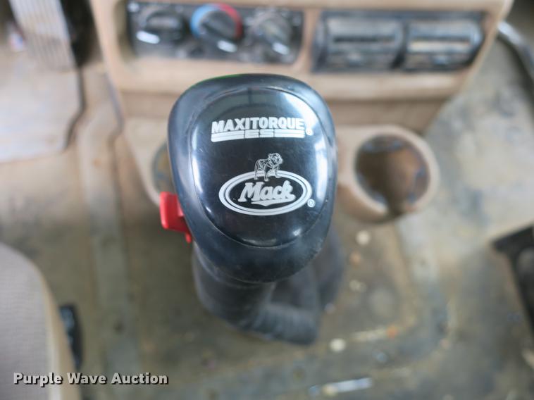 image for item DB8871 2007 Mack Granite CV713 bucket truck