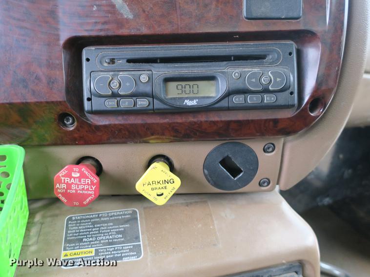 image for item DB8871 2007 Mack Granite CV713 bucket truck