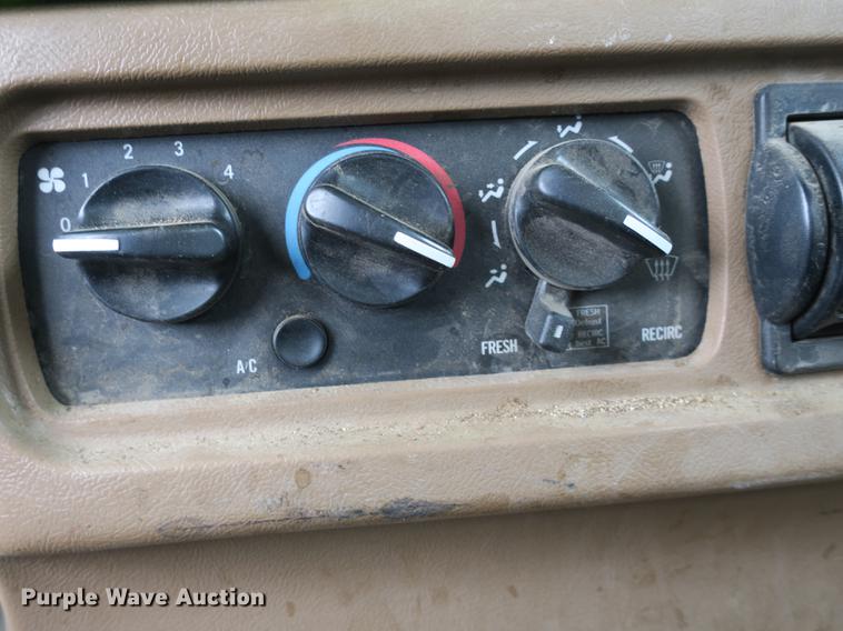 image for item DB8871 2007 Mack Granite CV713 bucket truck